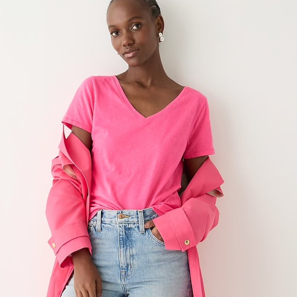 NWT J. Crew Vintage Cotton V-Neck T-shirt in the prettiest pink! - Picture 2 of 7
